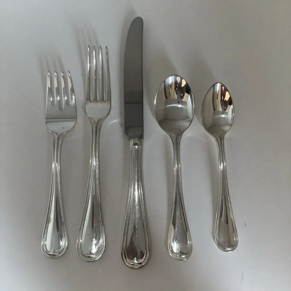 Reed & Barton Beaded English Gentry Silverplate 5 piece place setting fork knife